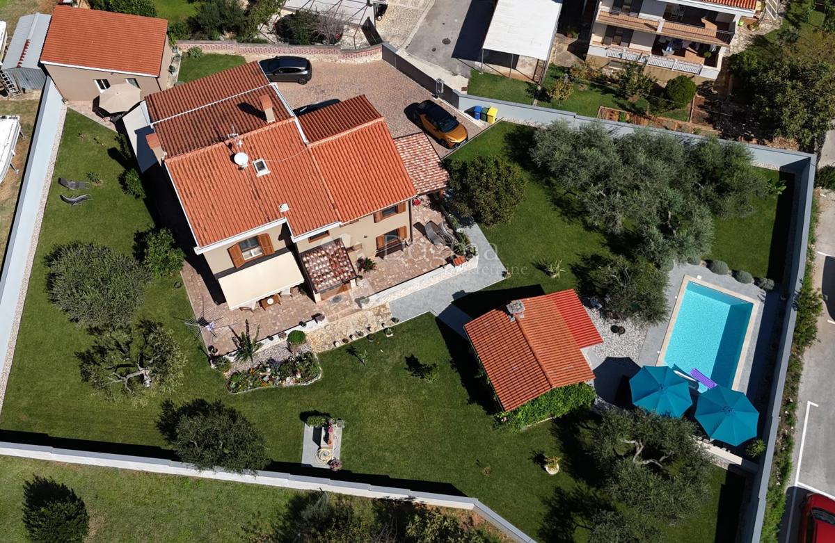 Casa Banjole, Medulin, 285m2