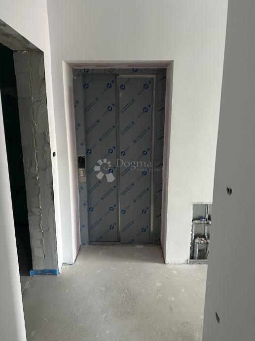 Allogio Centar, Samobor, 120,30m2