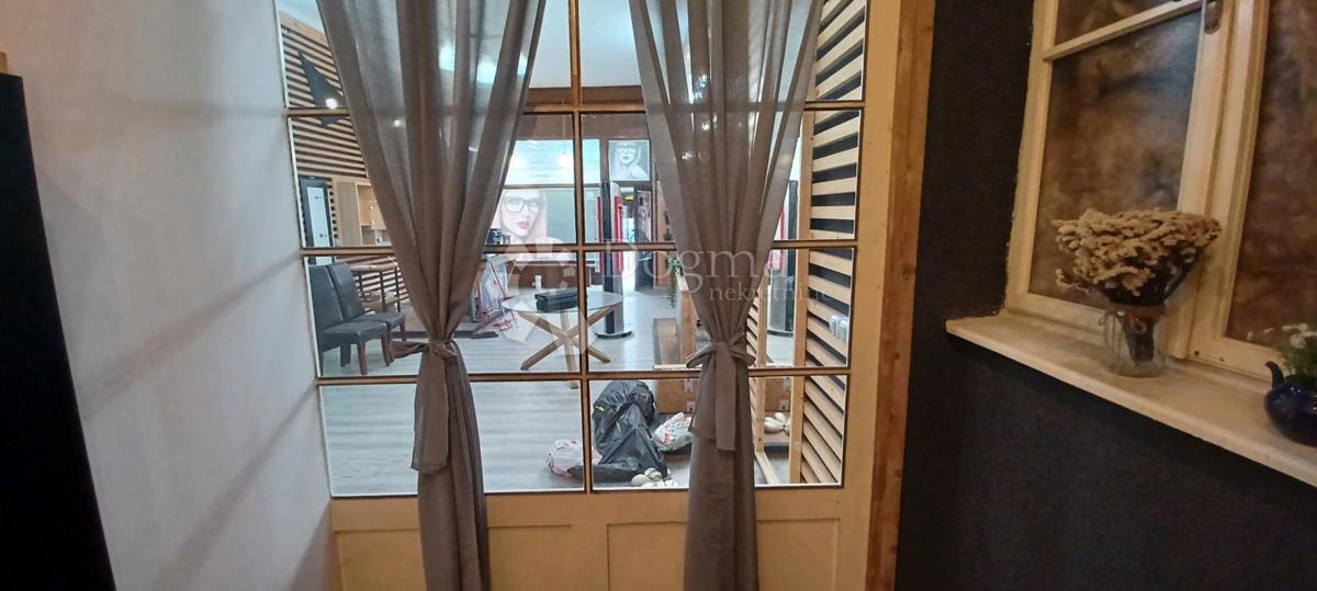 Locale commerciale Centar, Vinkovci, 170m2