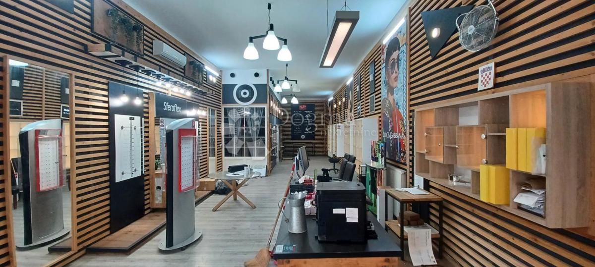 Locale commerciale Centar, Vinkovci, 170m2