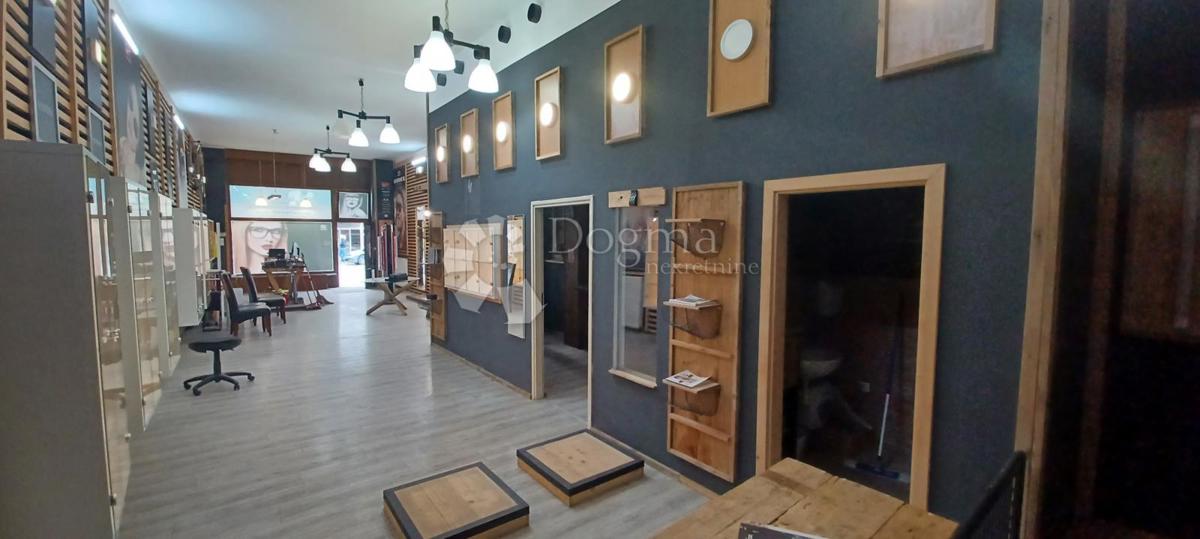 Locale commerciale Centar, Vinkovci, 170m2