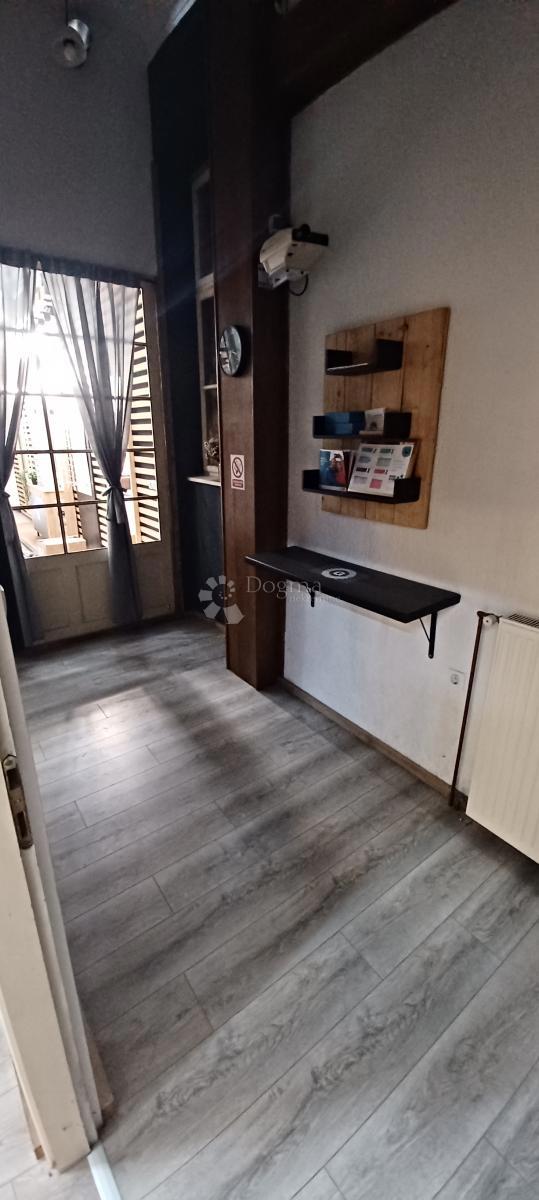 Locale commerciale Centar, Vinkovci, 170m2