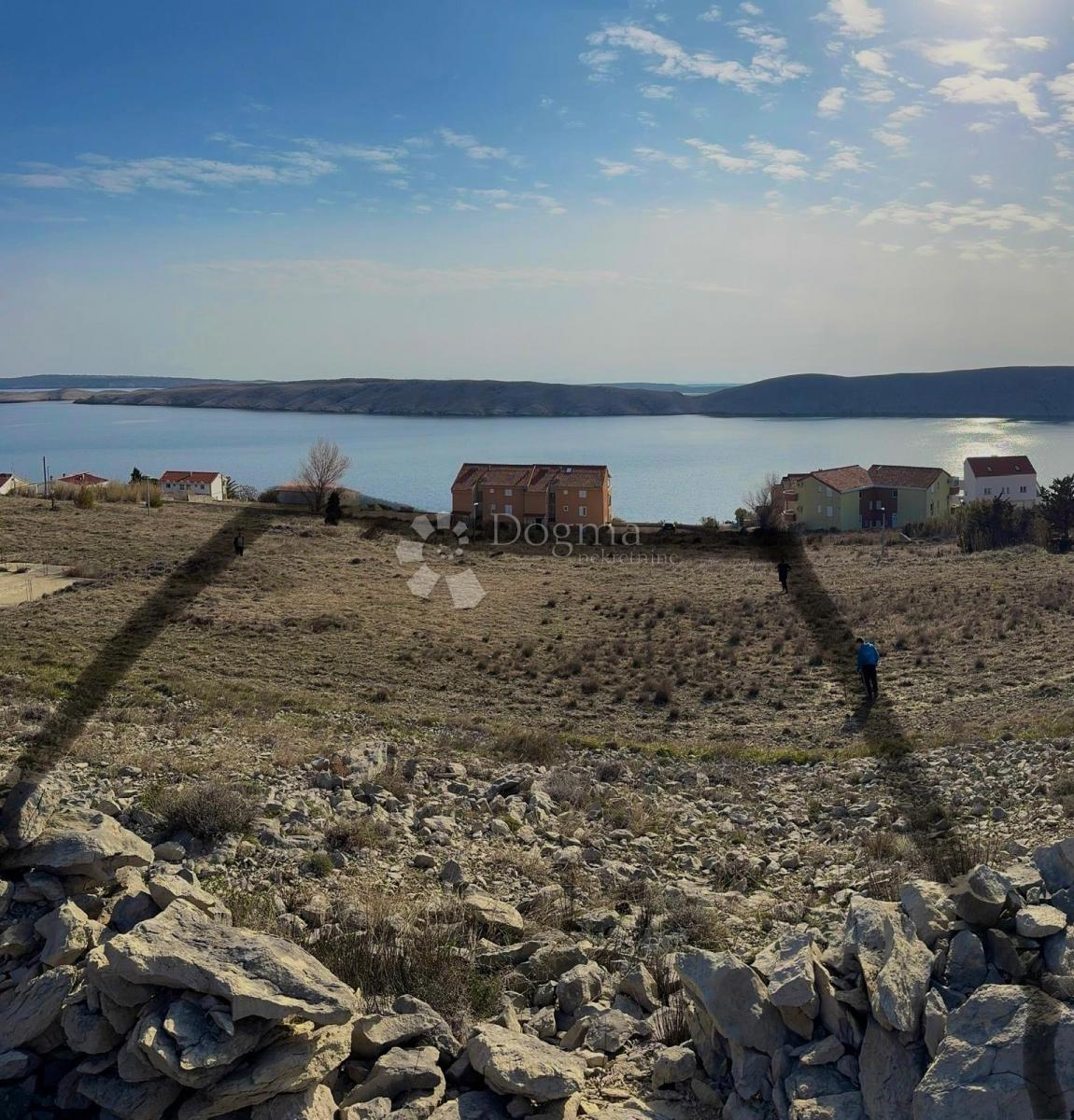 Vlašići Pag terreno 1392 m2 120 m dal mare vista