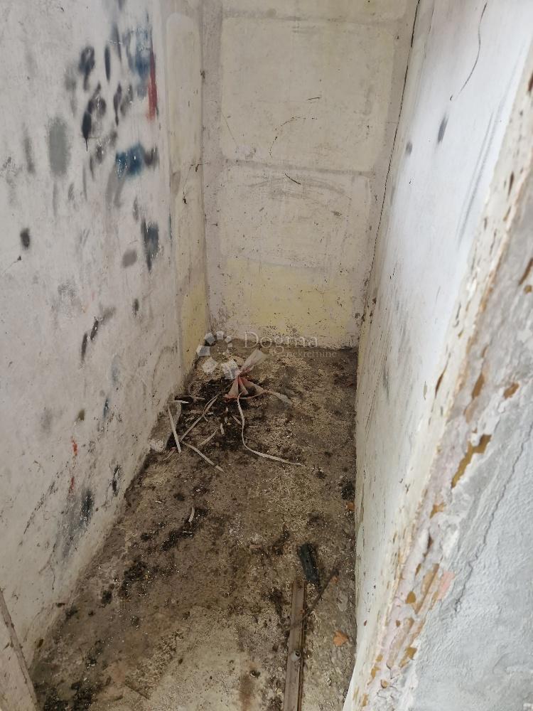 Casa Popović Brdo, Karlovac - Okolica, 70m2