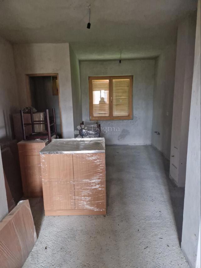 Casa Popović Brdo, Karlovac - Okolica, 70m2