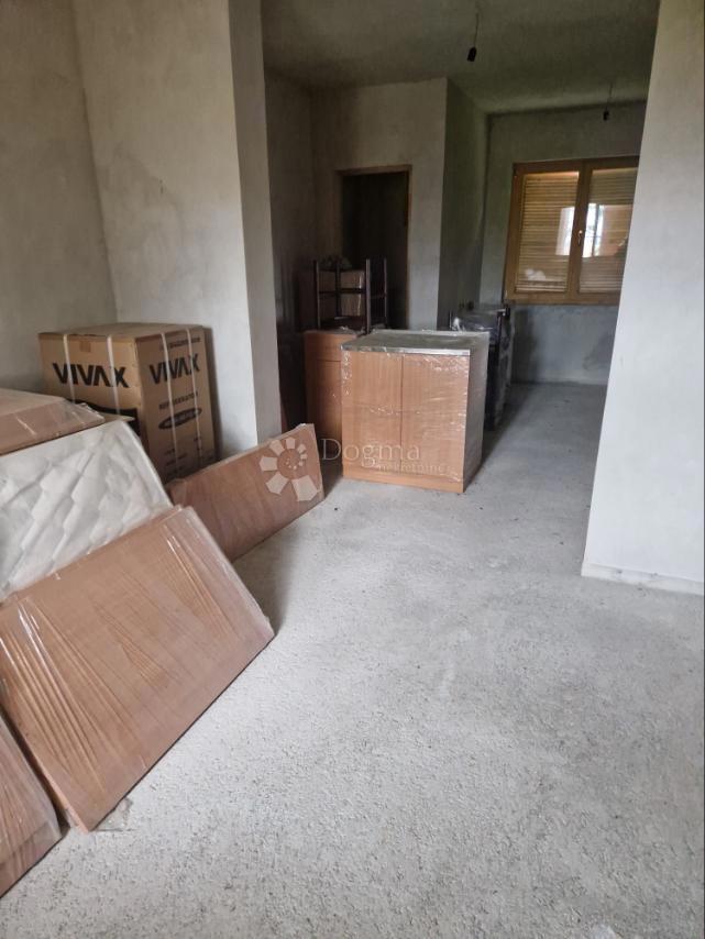 Casa Popović Brdo, Karlovac - Okolica, 70m2