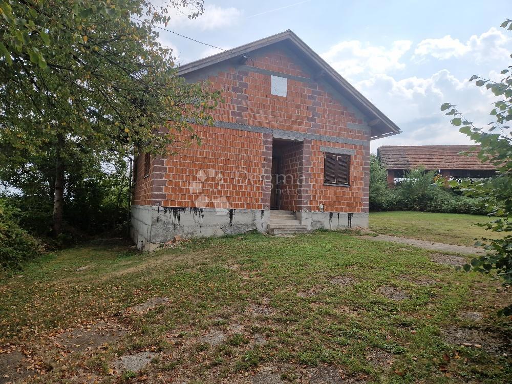 Casa Popović Brdo, Karlovac - Okolica, 70m2