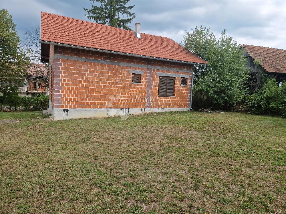 Casa Popović Brdo, Karlovac - Okolica, 70m2