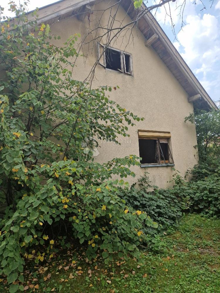 Casa Popović Brdo, Karlovac - Okolica, 70m2