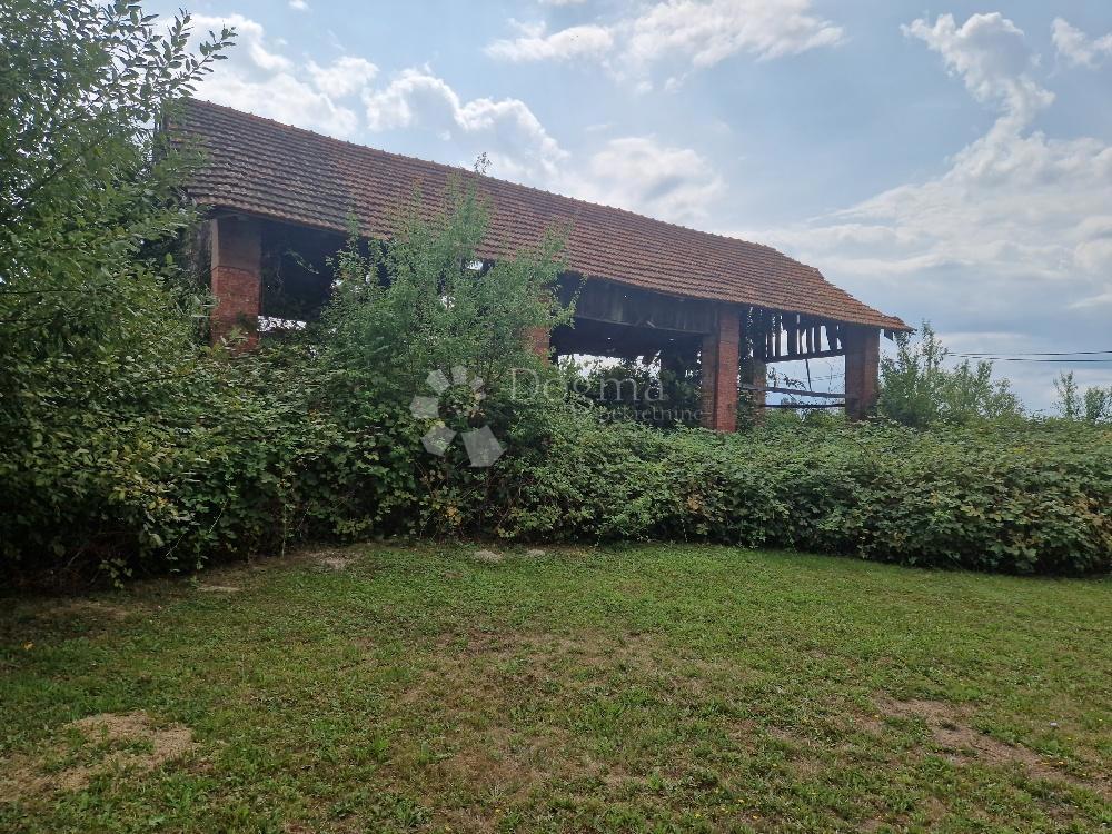 Casa Popović Brdo, Karlovac - Okolica, 70m2