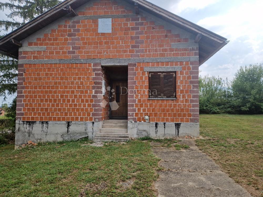 Casa Popović Brdo, Karlovac - Okolica, 70m2