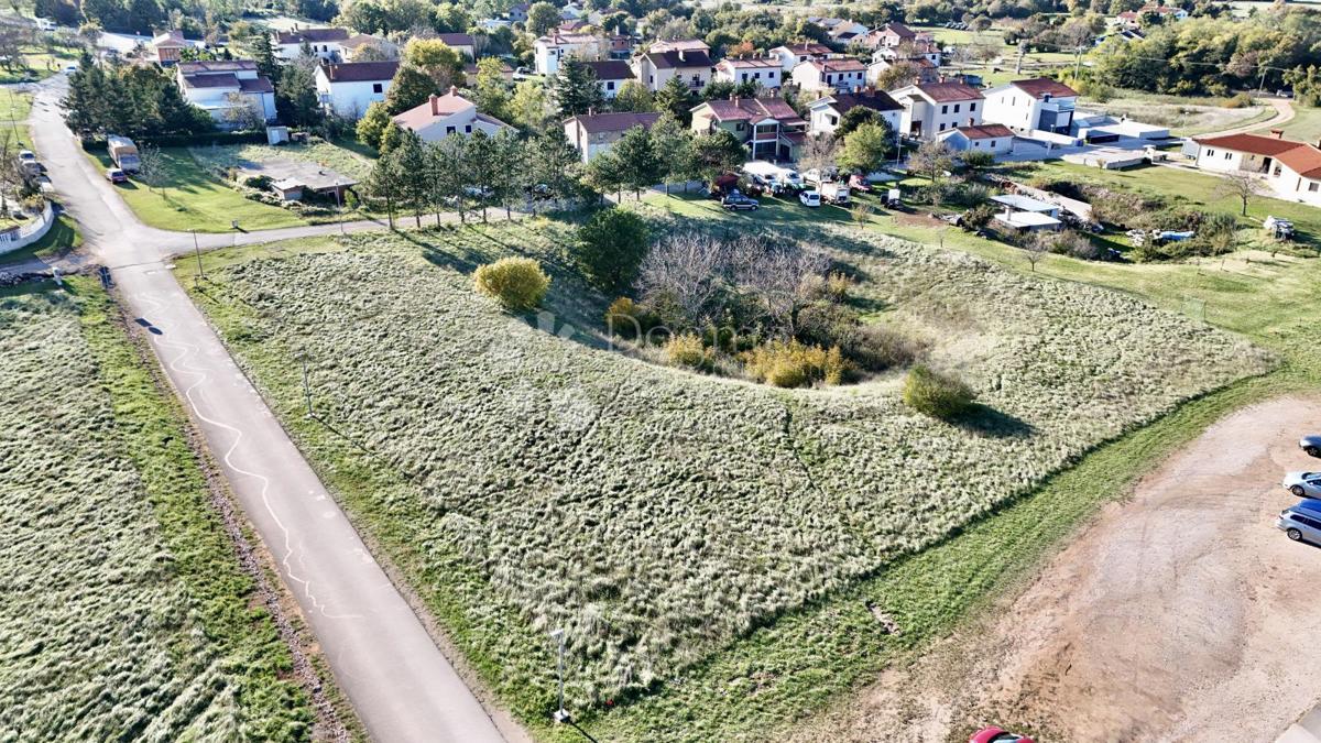 Terreno edificabile Kršan, 1.117m2