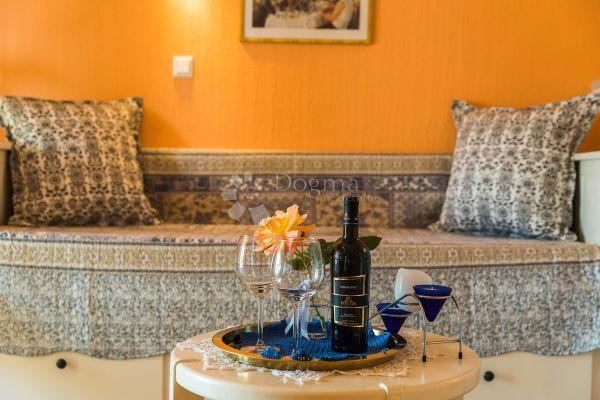 Casa Smokvica Krmpotska, Novi Vinodolski, 680m2