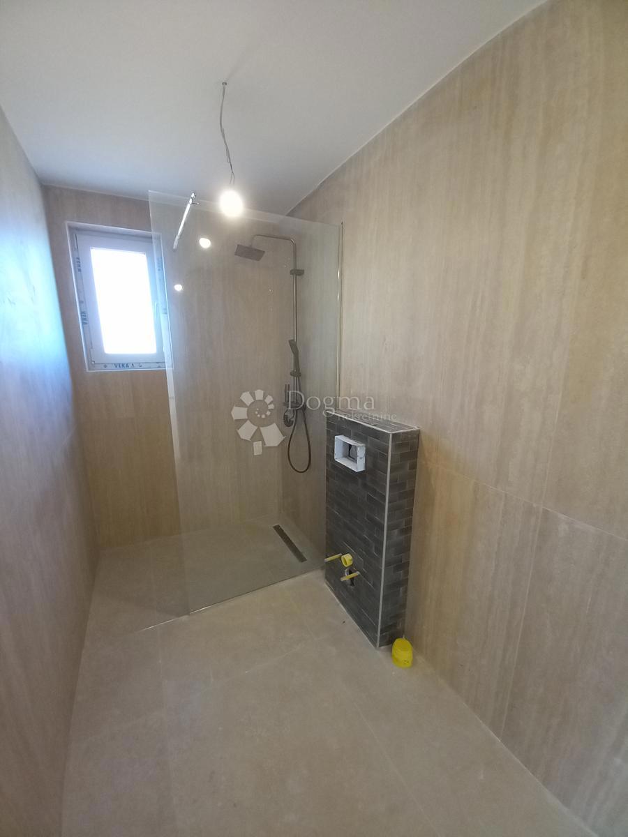 Istria, Tar - Vabriga, attico