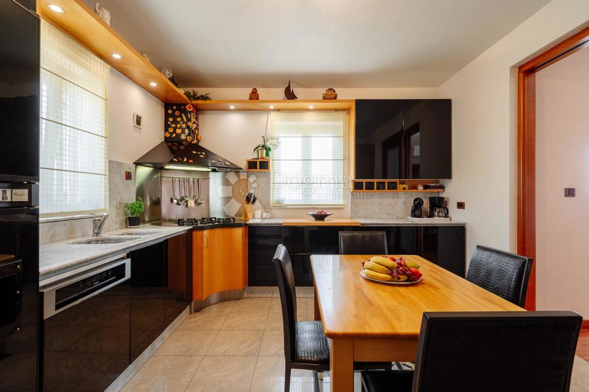 Casa Kožino, Zadar - Okolica, 880m2