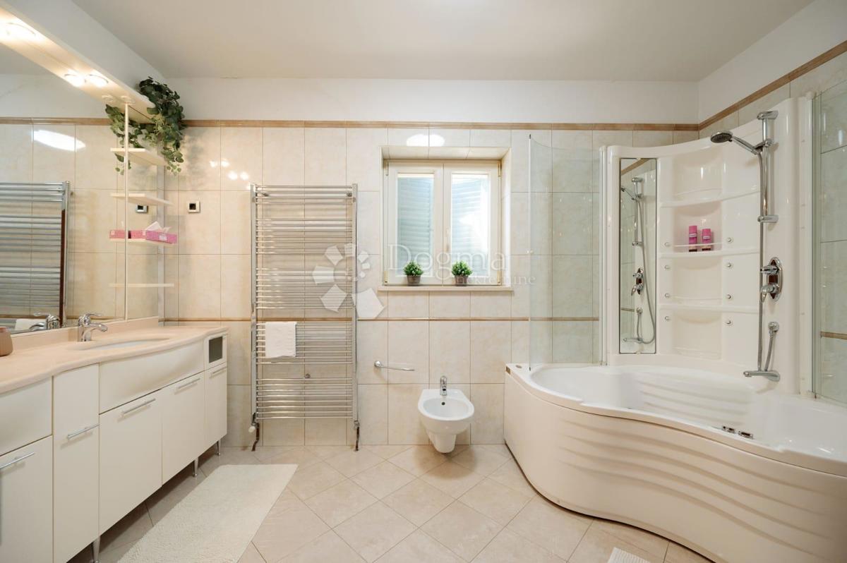 Casa Kožino, Zadar - Okolica, 880m2