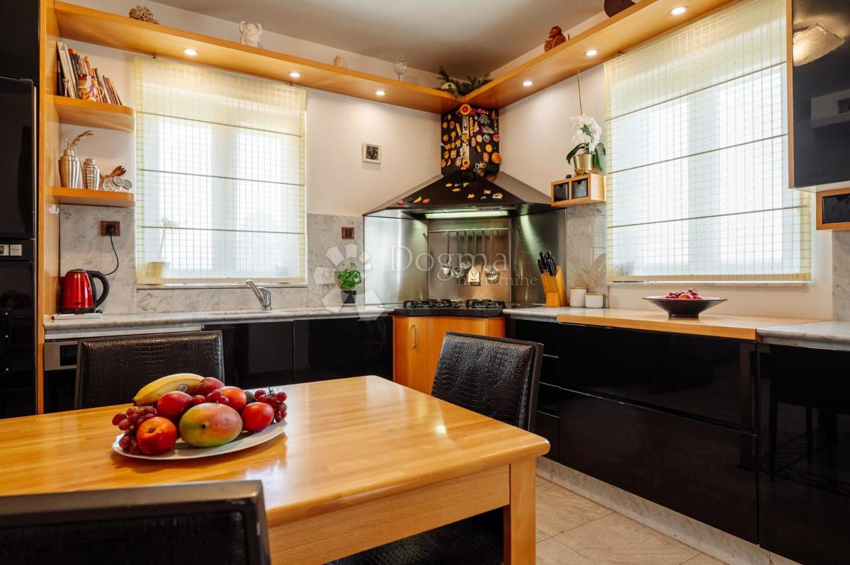 Casa Kožino, Zadar - Okolica, 880m2