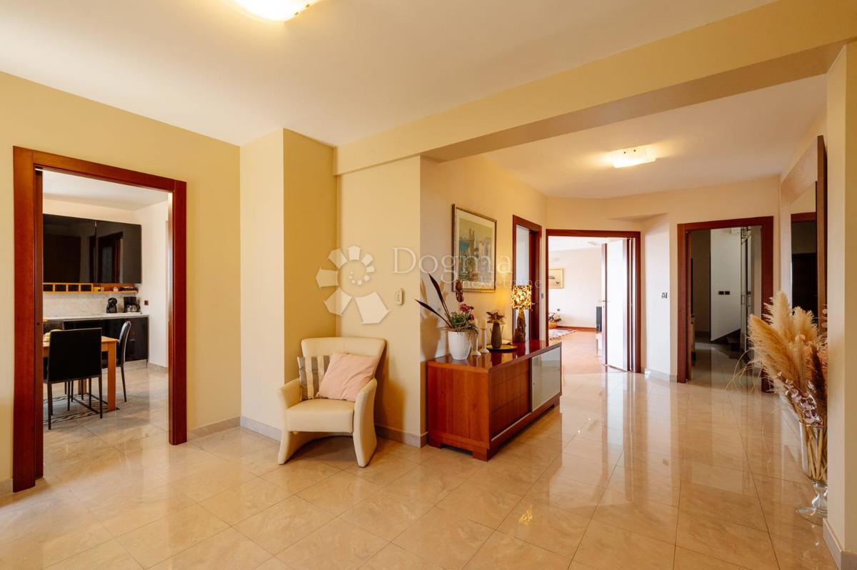 Casa Kožino, Zadar - Okolica, 880m2