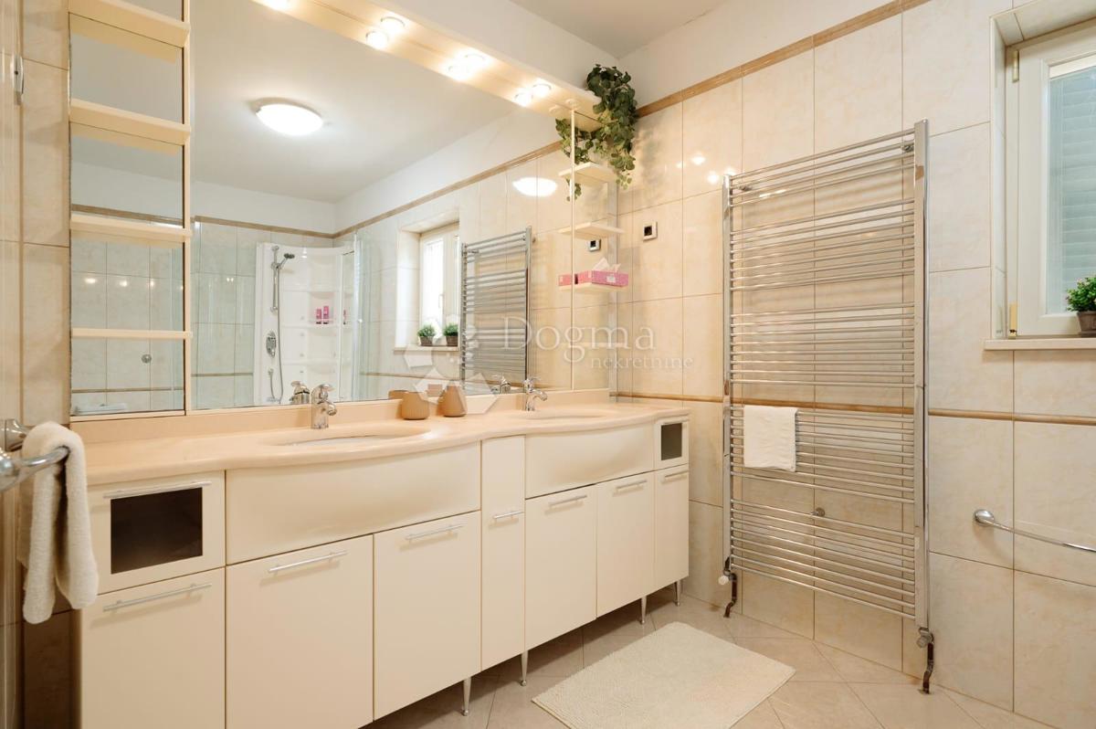 Casa Kožino, Zadar - Okolica, 880m2