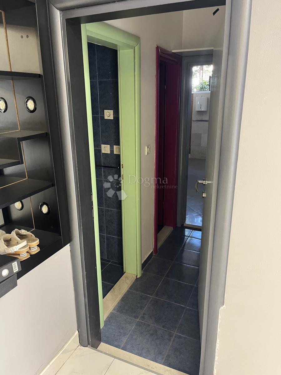 Locale commerciale Grad, Split, 138m2