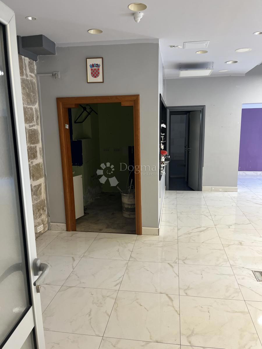 Locale commerciale Grad, Split, 138m2