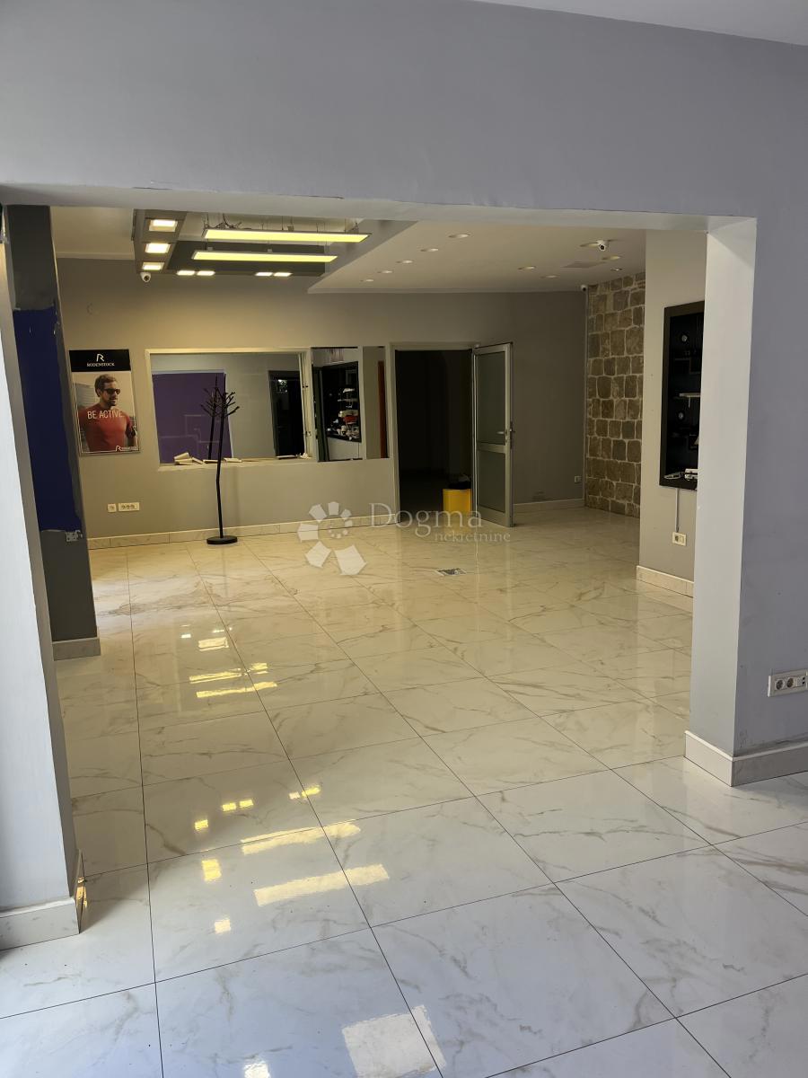 Locale commerciale Grad, Split, 138m2
