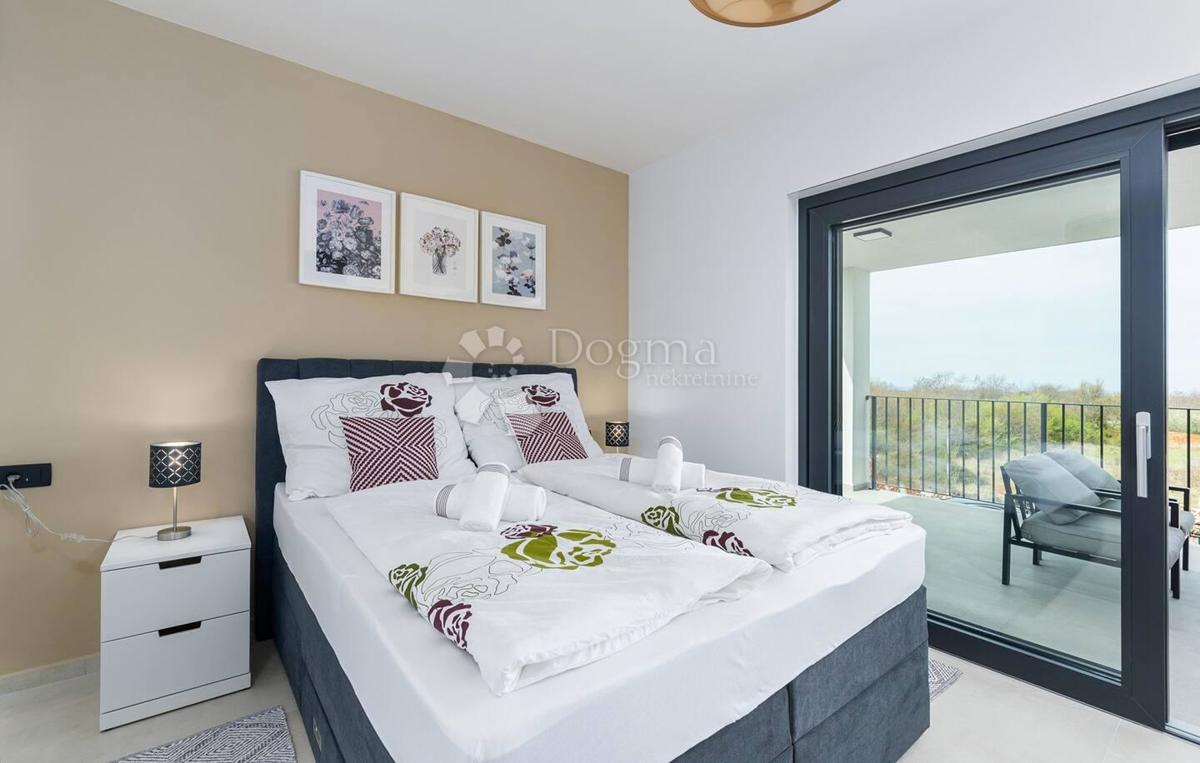 VILLA MODERNA CON PISCINA E JACUZZI - Parenzo