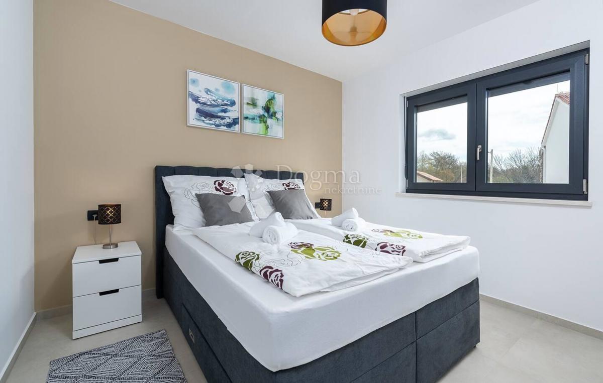 VILLA MODERNA CON PISCINA E JACUZZI - Parenzo