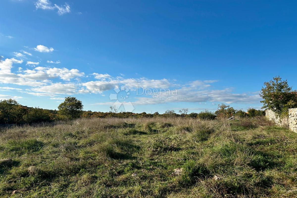 Terreno edificabile Bale, 1.235m2