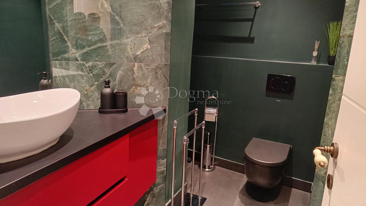 Allogio Centar, Rijeka, 85m2