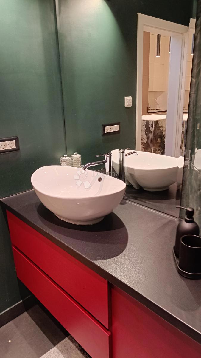 Allogio Centar, Rijeka, 85m2