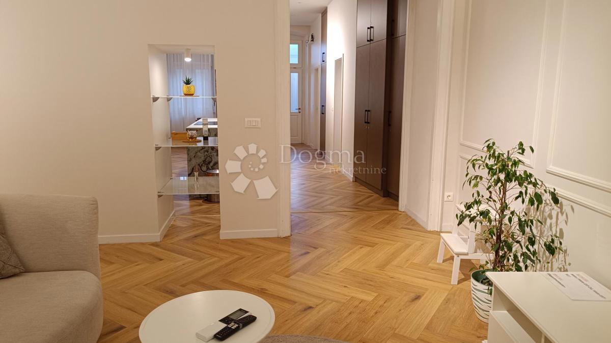 Allogio Centar, Rijeka, 85m2