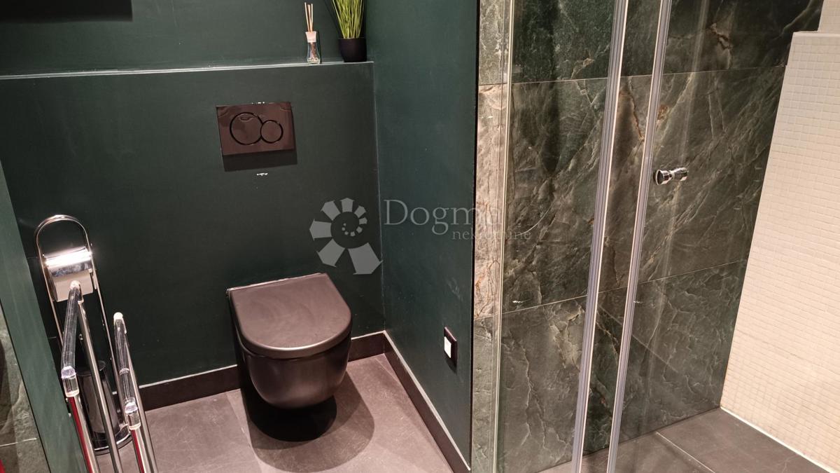 Allogio Centar, Rijeka, 85m2