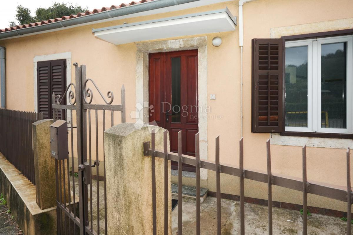 Casa indipendente con 2 appartamenti separati - VERUDA, PULA