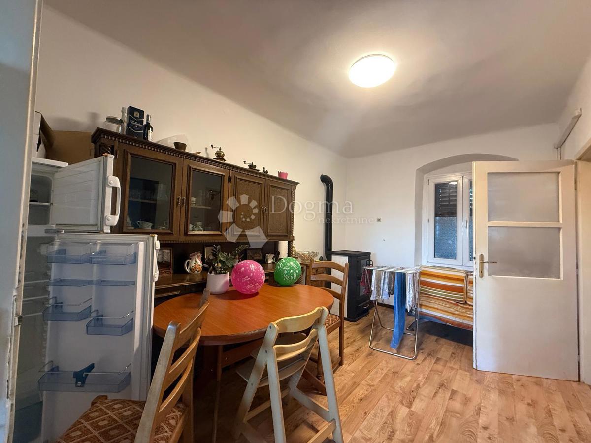 Casa indipendente con 2 appartamenti separati - VERUDA, PULA