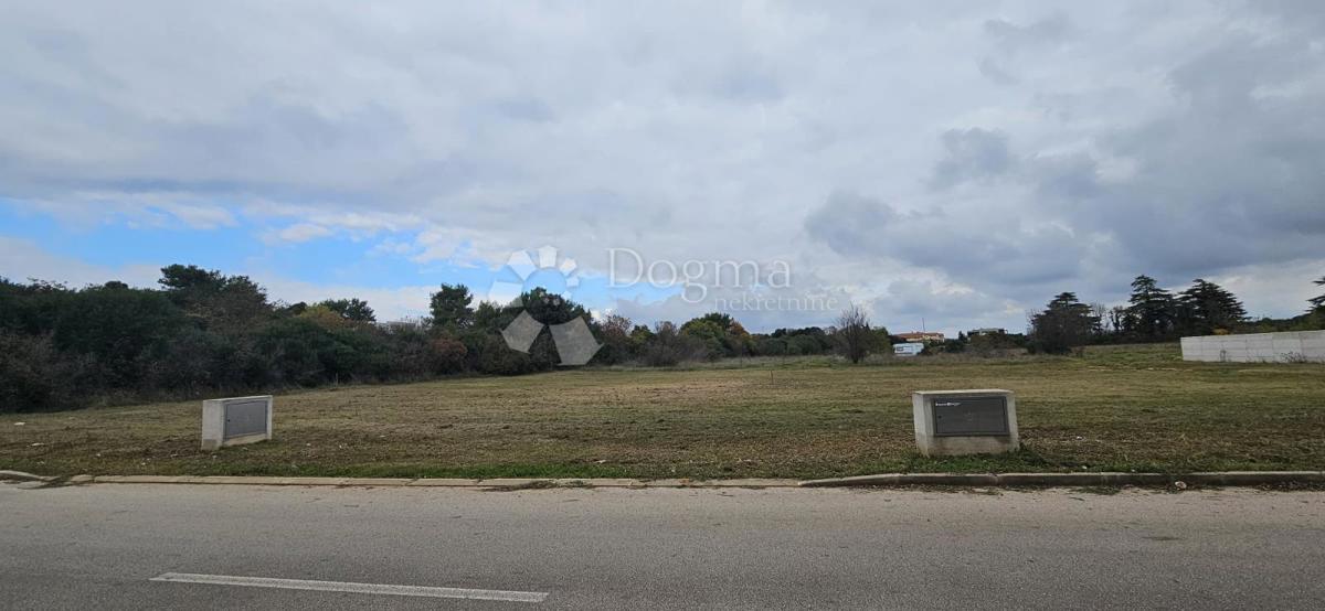 Terreno edificabile Štinjan, Pula, 601m2