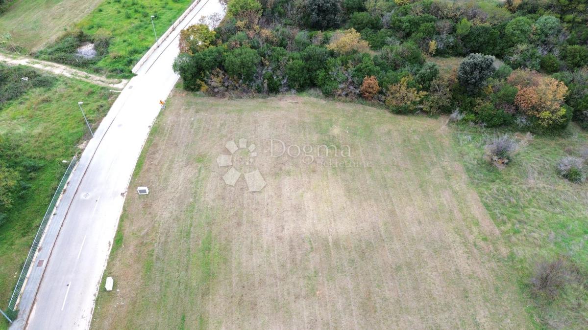 Terreno edificabile Štinjan, Pula, 601m2