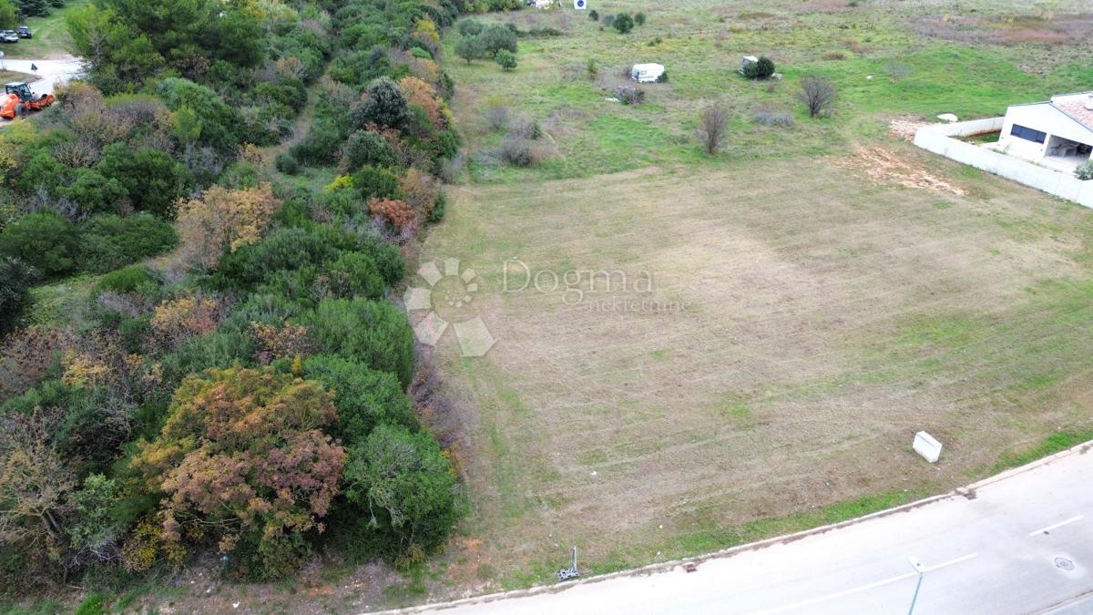Terreno edificabile Štinjan, Pula, 601m2