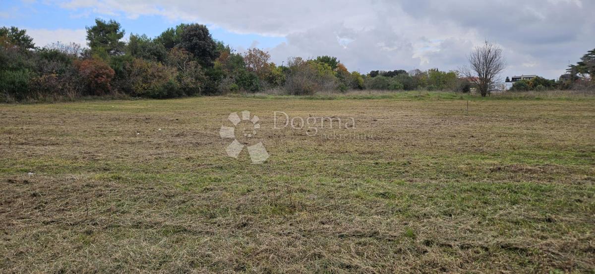 Terreno edificabile Štinjan, Pula, 601m2