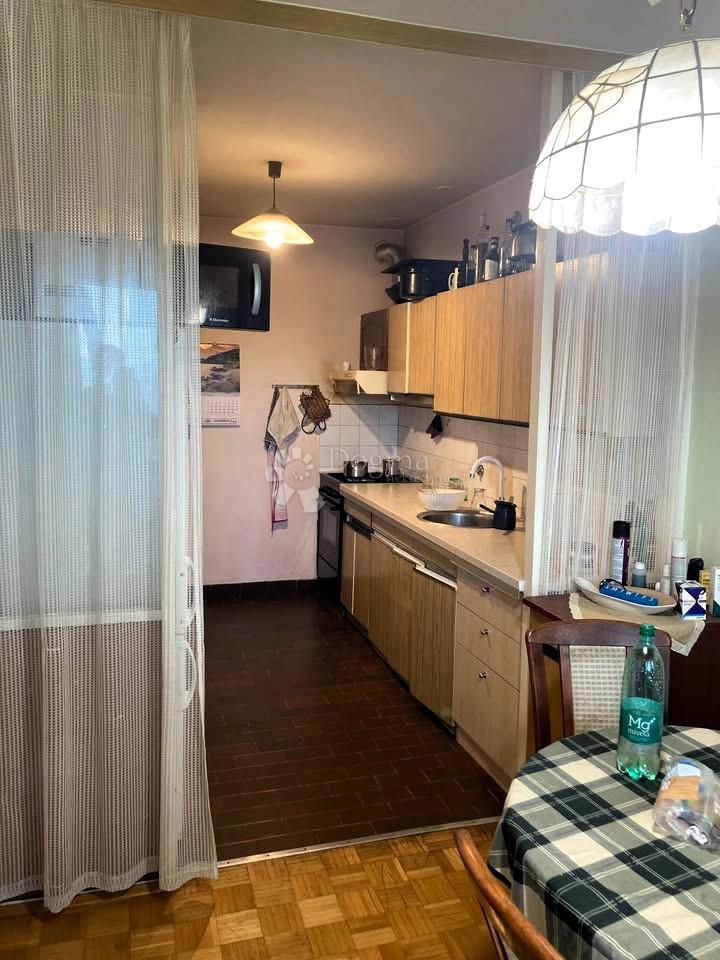 Appartamento a Zara 60m2, ampio balcone