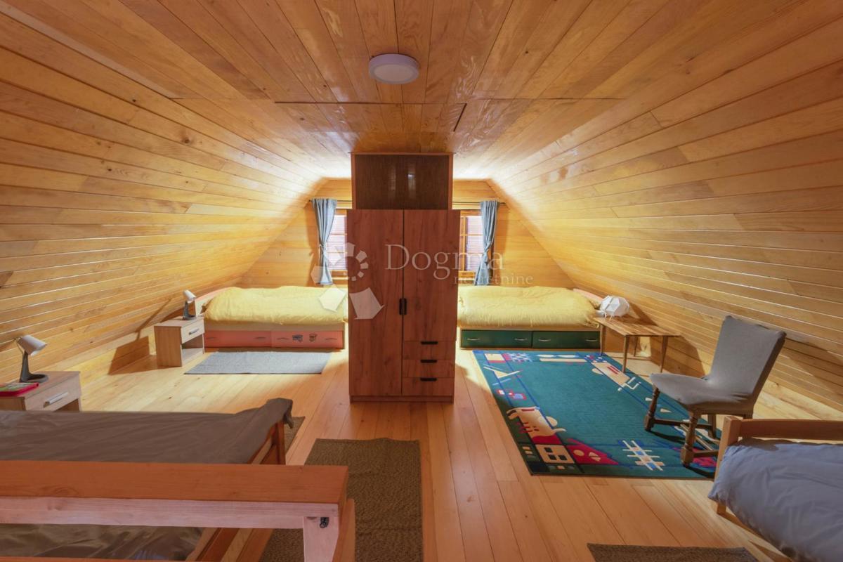 Casa Jasenak, Ogulin, Vrelo, 152m2