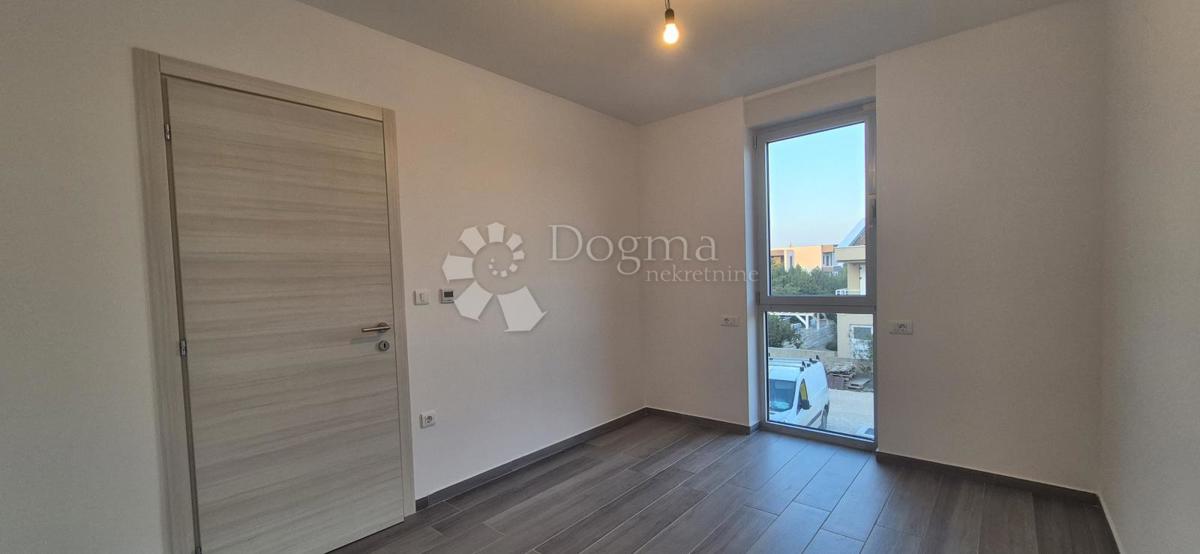 Appartamento con due camere da letto in un nuovo edificio a 1 km dal mare, superficie 54,47 m2