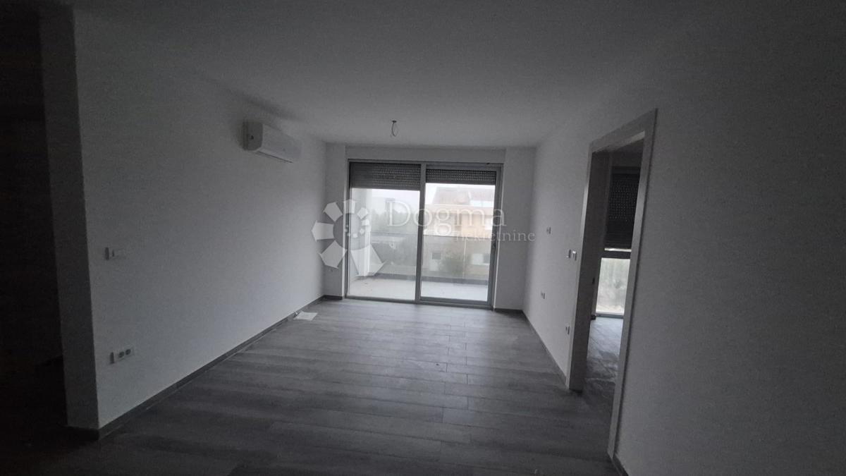 Appartamento con due camere da letto in un nuovo edificio a 1 km dal mare, superficie 54,47 m2