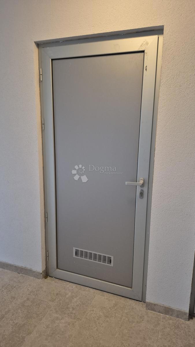 Appartamento con due camere da letto in un nuovo edificio a 1 km dal mare, superficie 54,47 m2