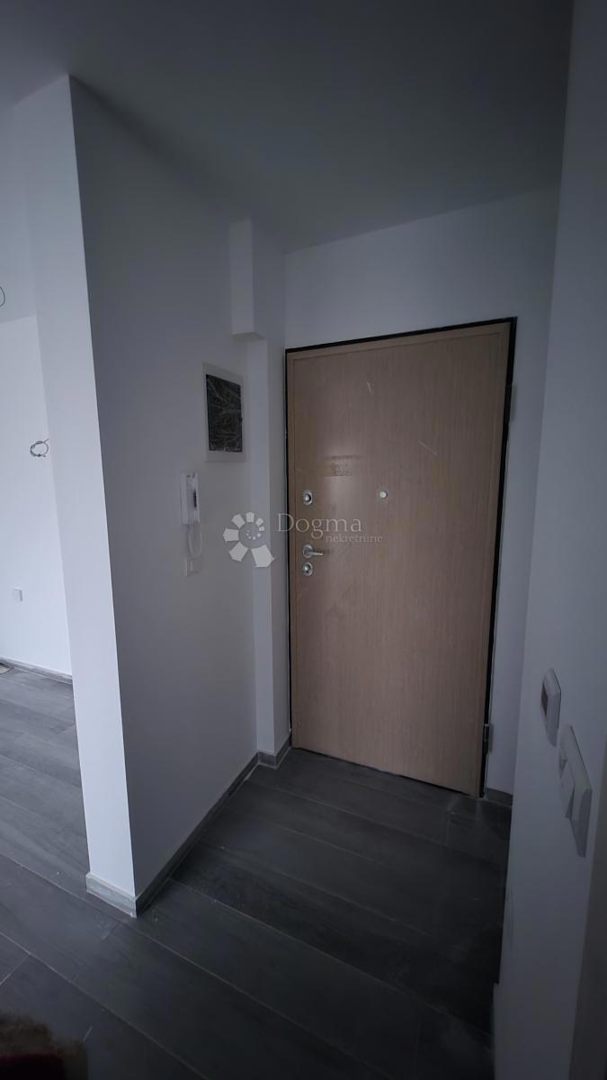 Appartamento con due camere da letto in un nuovo edificio a 1 km dal mare, superficie 54,47 m2