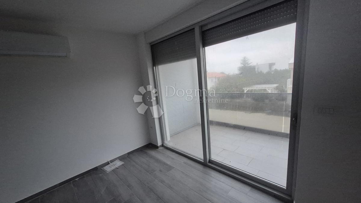 Appartamento con due camere da letto in un nuovo edificio a 1 km dal mare, superficie 54,47 m2