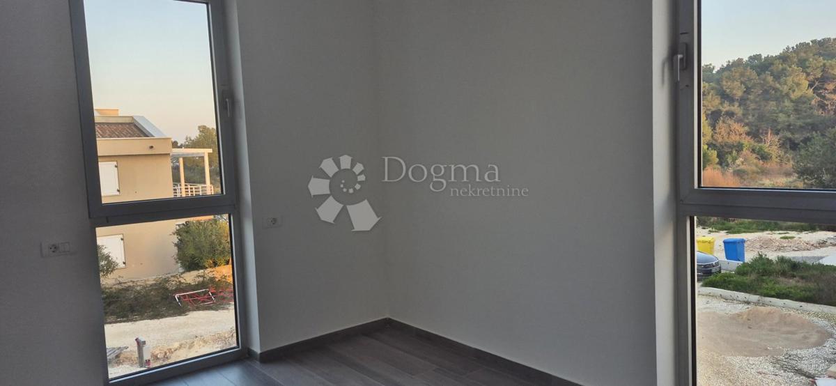 Appartamento con due camere da letto in un nuovo edificio a 1 km dal mare, superficie 54,47 m2