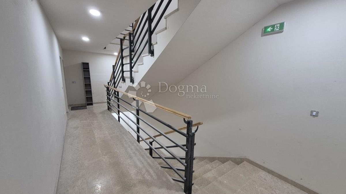 Appartamento con due camere da letto in un nuovo edificio a 1 km dal mare, superficie 54,47 m2