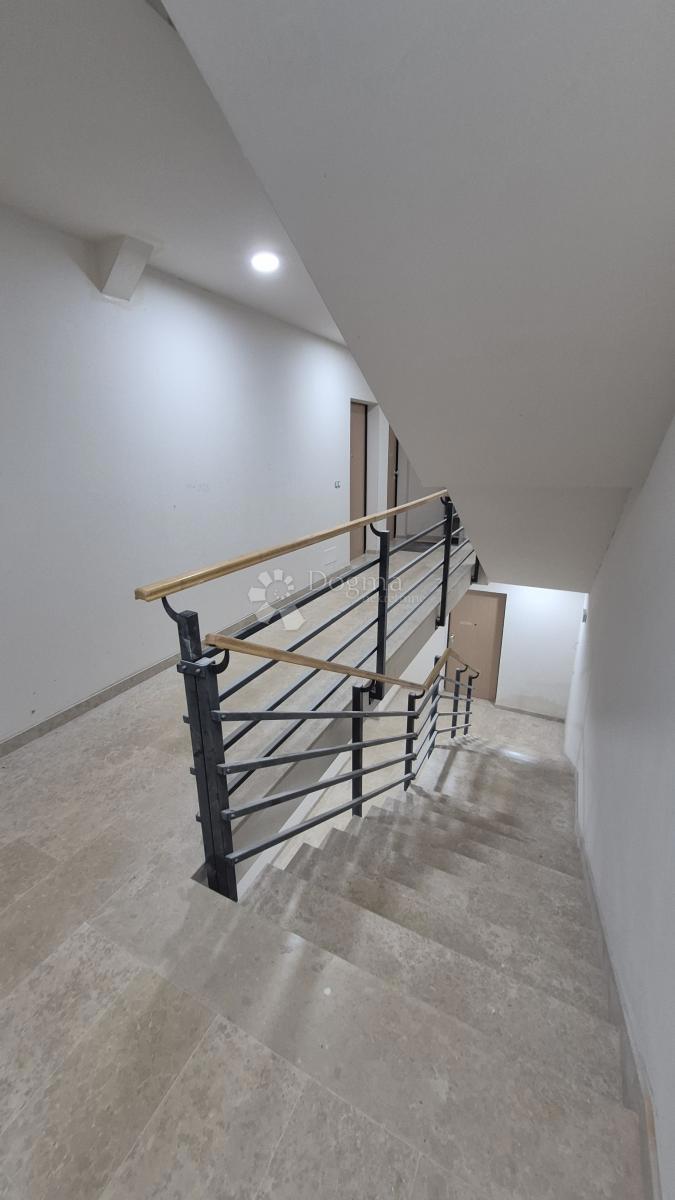 Appartamento con due camere da letto in un nuovo edificio a 1 km dal mare, superficie 54,47 m2