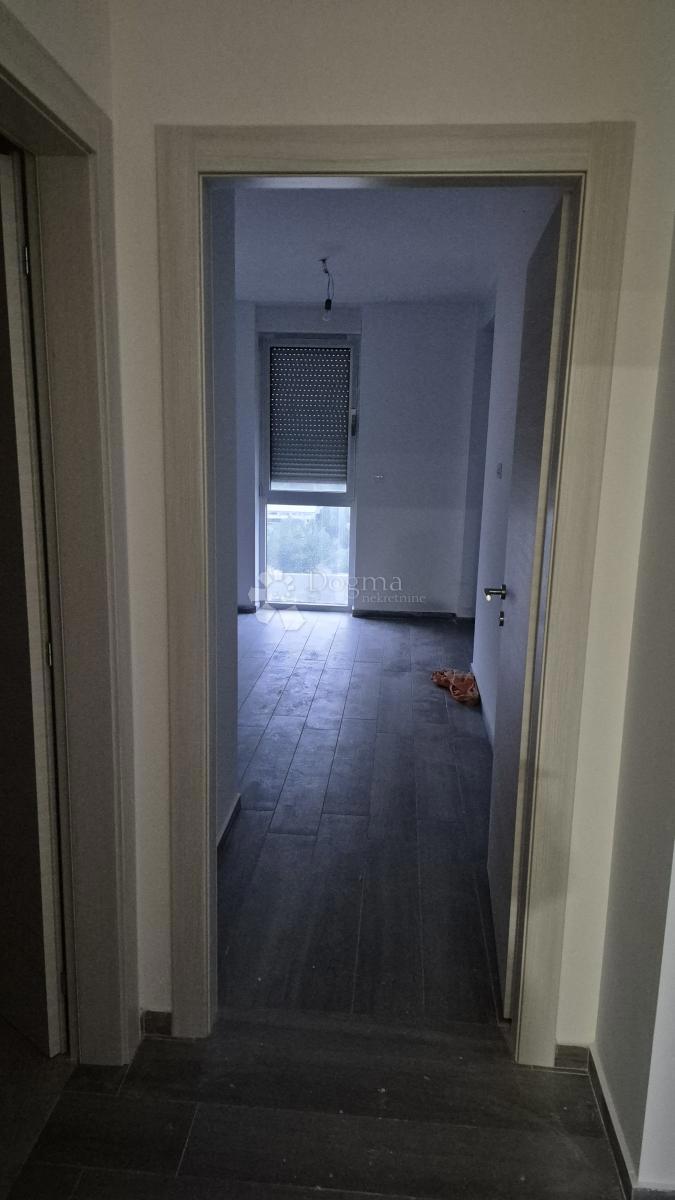 Appartamento con due camere da letto in un nuovo edificio a 1 km dal mare, superficie 54,47 m2